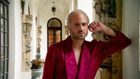 foto reali morte versace|The True Story of “The Assassination of Gianni Versace”.